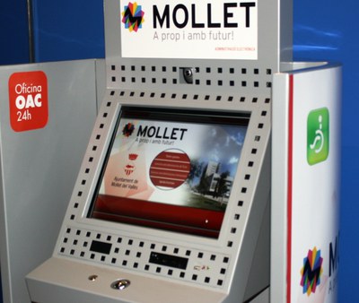 Oficina virtual a l'entrada de Ca n'Arimon