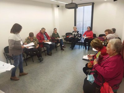 L’Ajuntament organitza un taller de suport emocional als cuidadors de persones dependents.