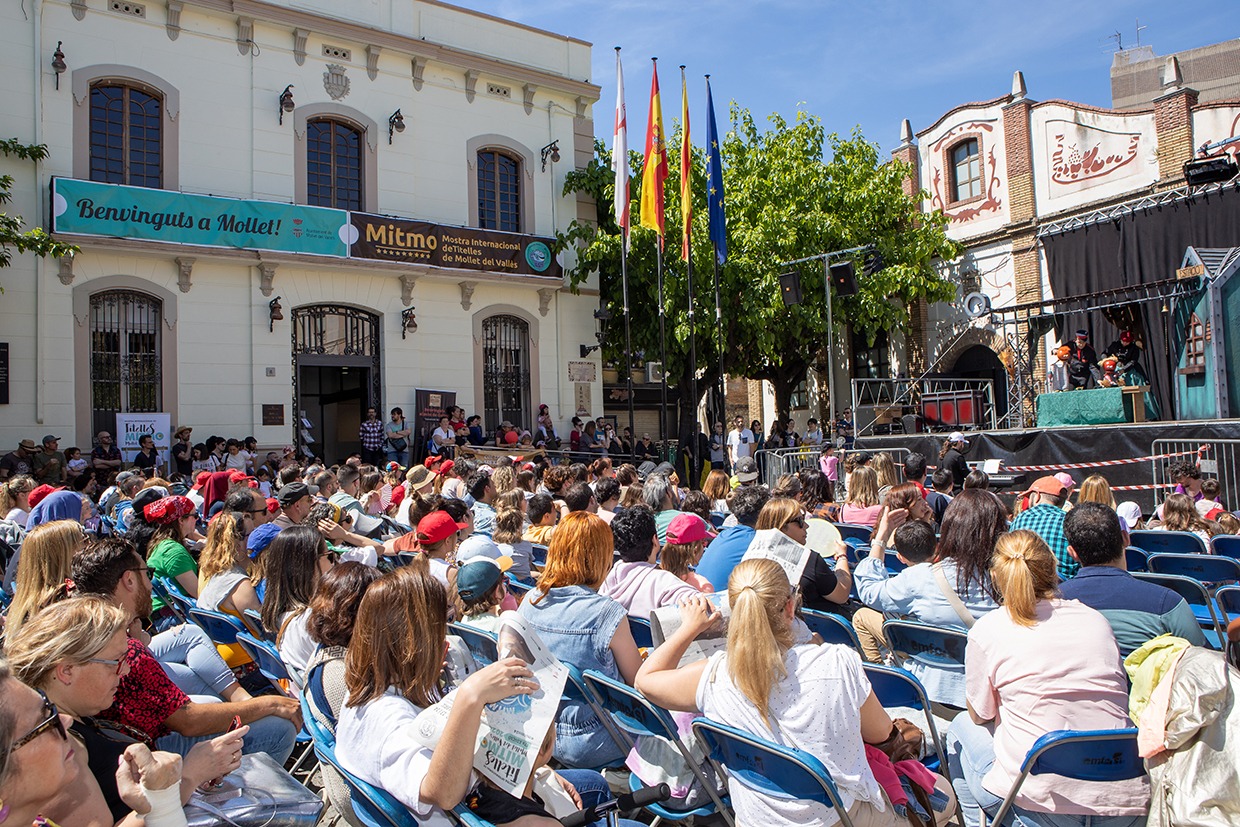 Públic, seguint espectacle