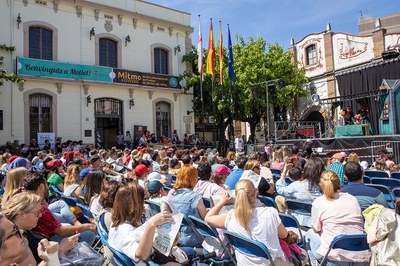 Públic, seguint espectacle