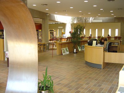 La Biblioteca de Can Mulà – Jordi Solé Tura romandrà oberta tot l’estiu.