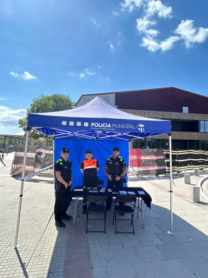 Carpa de la Policia Municipal als Barris.