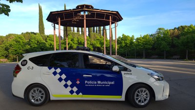 Vehicle Policia Municipal.