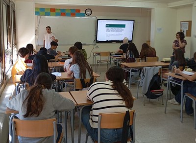 Mollet impulsa una campanya per treballar la pressió estètica entre adolescents.