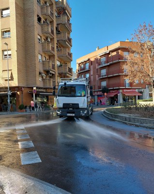 Vehicle de neteja a Mollet.