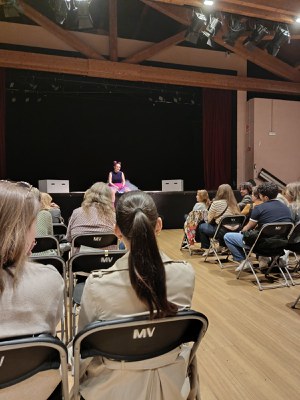 Col·loqui post-funció, on el públic assistent va poder conversar amb l'actriu Mariona Esplugues..