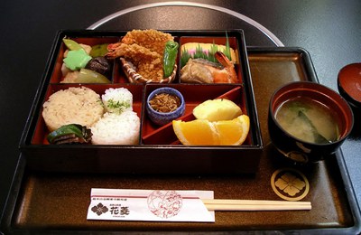 Taller d'Iniciació a la Cuina Japonesa .