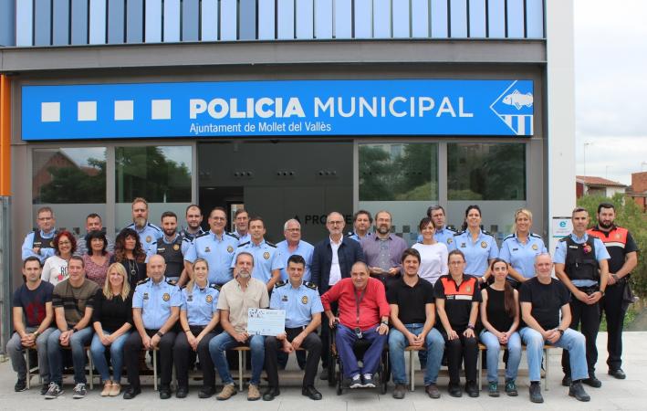 Foto grup policia.jpg