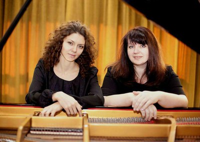 Piano Dúo: obres de Beethoven, Mozart, Debussy.