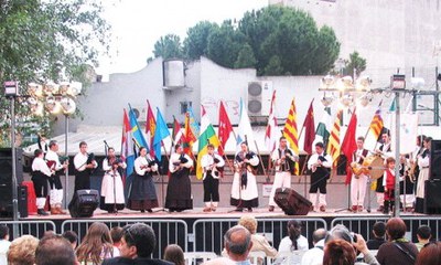 Festa de les Nacionalitats i Comunitats Autònomes.