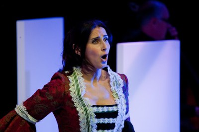 Un passeig per la lírica: Actuació de Silvia Rovira (soprano) i Adrià Aguilera (piano).