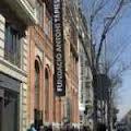 Visita comentada a l'exposició "Tàpies. Des de l'interior" organitzada pel MNAC i la Fundació Tàpies.