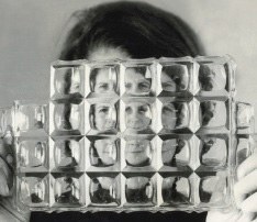 Visita comentada a l'exposició: "Aurèlia Muñoz. Recerques infinites. Fibres, textures i espai".