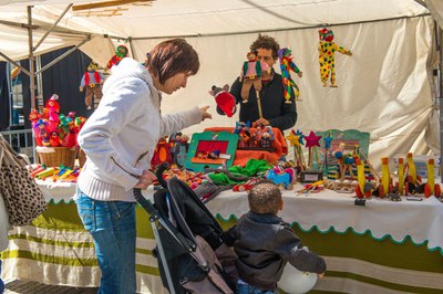 8a Mostra Internacional de Titelles: Paradetes de titelles d'artesania.