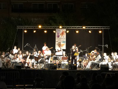 La Nit dels Museus: Concert al carrer amb la Mollet Jazz Band.