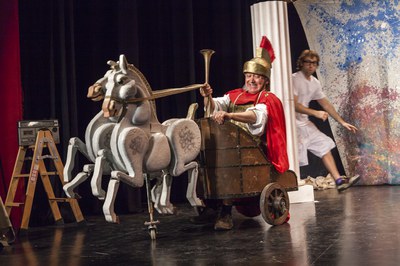 Teatre familiar: "Quo no Vadis" a càrrec de la Cia. La Pera Llimonera.