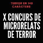Lliurament del premi al guanyador del 10è Concurs de Microrelats de terror.