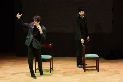 "La vida es una fuerza oscura". A cargo de Colectivo Ameno y Danilo Facelli. CRA'P.