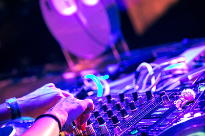 Imagen gráfica del cartel.