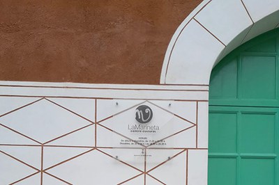 Fachada del Centro Cultural La Marineta.