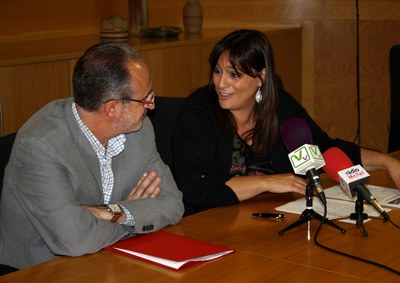 Ester Safont renúncia a l’acta de regidora.