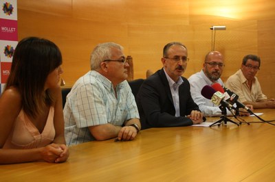 L'Ajuntament executa el desallotjament del local ocupat per la comunitat Al-Huda.