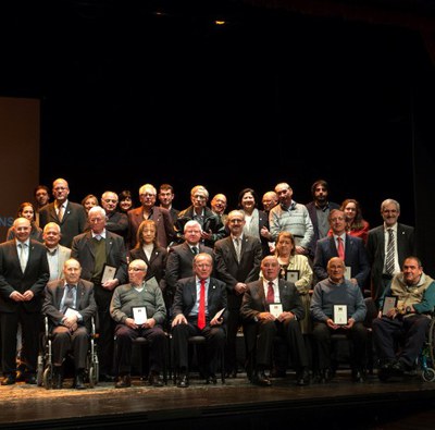13 persones i 10 entitats reben la distinció cívica Per Mollet.