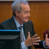 El Ple de l'Ajuntament nomena el nou Síndic Personer .