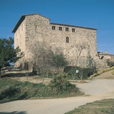  Sortida a la Fundació Folch i Torres amb el Club Muntanyenc Mollet i les parelles lingüístiques .