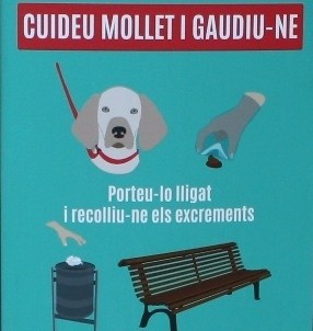  L'Ajuntament col·loca cartells informatius a parcs i places per evitar conductes incíviques i promoure un ús responsable dels espais públics.