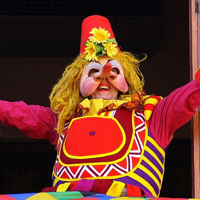 carnaval-port.jpg