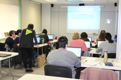 L’Ajuntament forma 20 dones per treballar en l’àmbit administratiu.