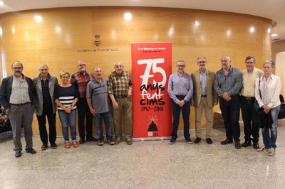 El Club Muntanyenc compleix 75 anys fent cims .