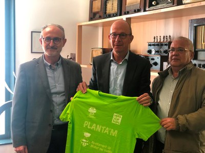 Mollet es planta contra el canvi climàtic .