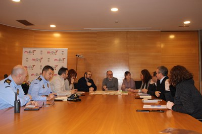 El Ayuntamiento mantiene activado el Plan Municipal de Emergencias por viento y lluvia.