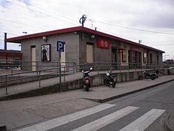 Renfe inicia una mejora de los andenes de la estación de Mollet Sant Fost.