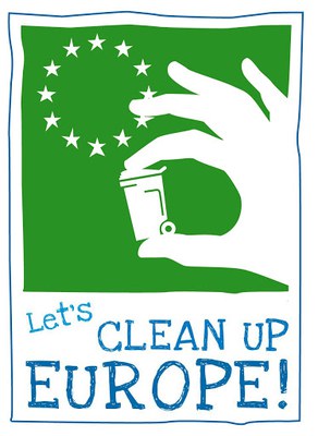Mollet recoge cerca de 300 kg de residuos en el marco de la campaña Let 's Clean Europe.