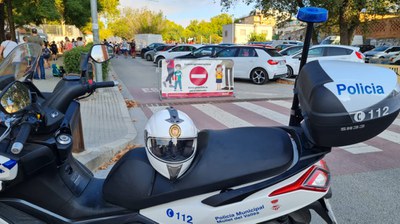 La Policia Municipal realitza una campanya de control de l’ús del cinturó i el casc.