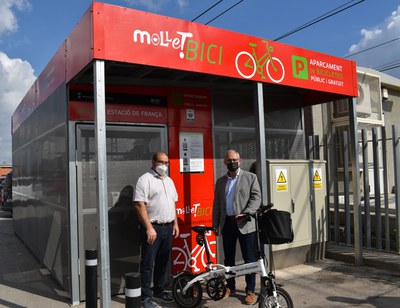 Se presenta MolletBici, el primer aparcamiento público, cerrado y gratuito para bicicletas de la ciudad.