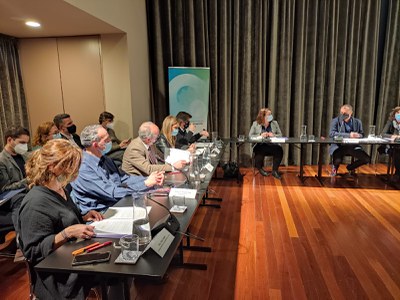  Los municipios del Arco Metropolitano se reúnen en Terrassa con la consellera Teresa Jordà para tratar las Zonas de Bajas Emisiones.