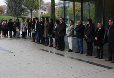 Minut de silenci en rebuig a la violència domèstica.