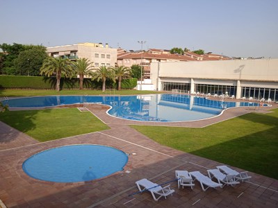 Abre la piscina municipal exterior de Ca n'Arimon.