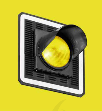 Semáforo amarillo.