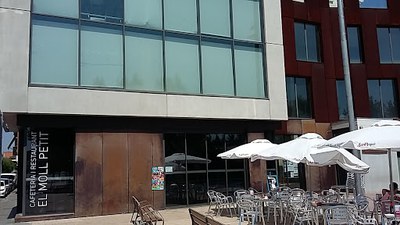 Fachada del Muelle Pequeño.