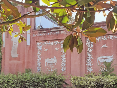 Imagen de detalle del cementerio municipal.