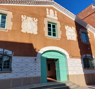 Fachada de la Marineta.