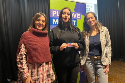 Mollet presenta el nuevo Carnet Jove Mollet para impulsar el acceso a la cultura, la formación y el comercio local