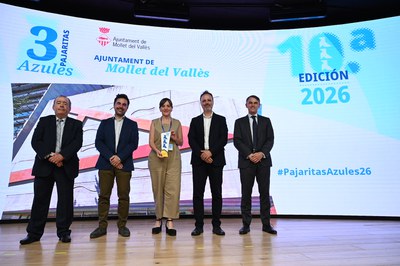 Mollet recibe el premio 'Pajarita il·lustre' por su excelencia en la recogida selectiva de papel y cartón.