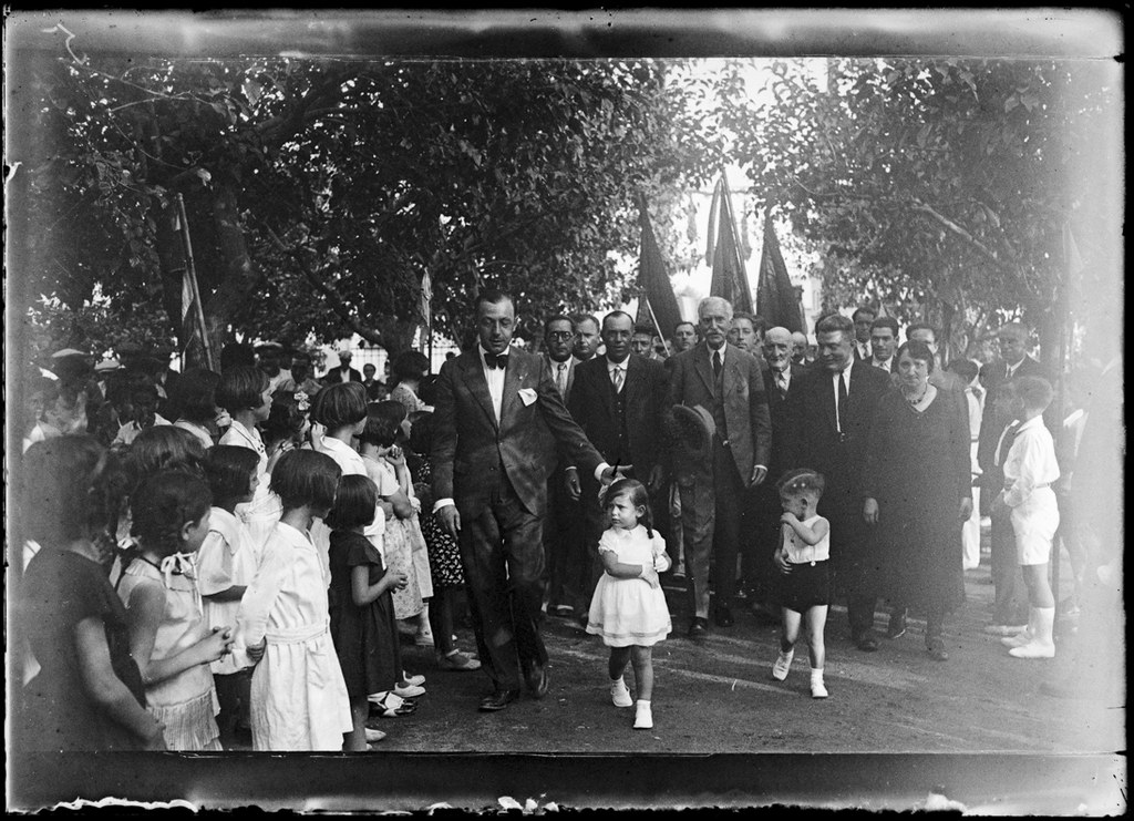 IV Jornadas monográficas. Progreso y modernidad en la II República (2001).