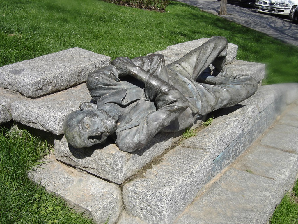Monumento a las personas asesinadas en los campos nazis.